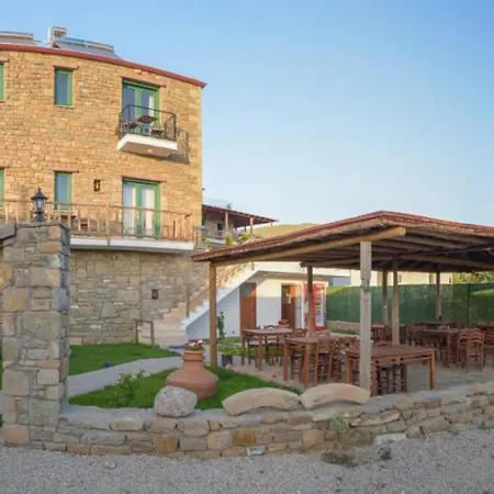 Petrada Imbros Hotel *