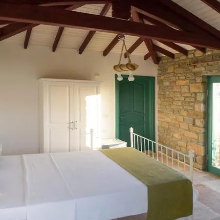 Petrada Imbros Hotel İmroz