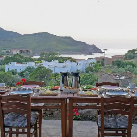 Petrada Imbros Hotel *