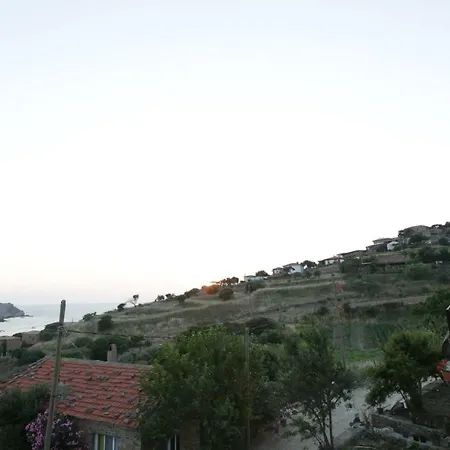 Petrada Imbros Hotel *